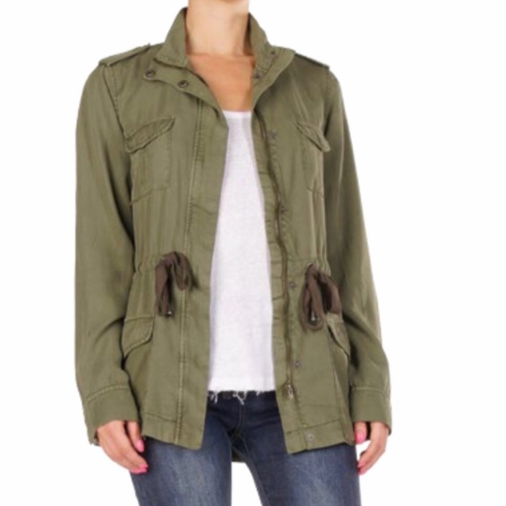 Elan “VICTORIA” Utility Jacket in Army Green - Size S